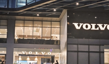 Mặt tiền showroom