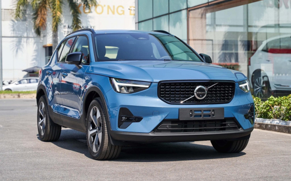 VOLVO XC40 ULTIMATE 