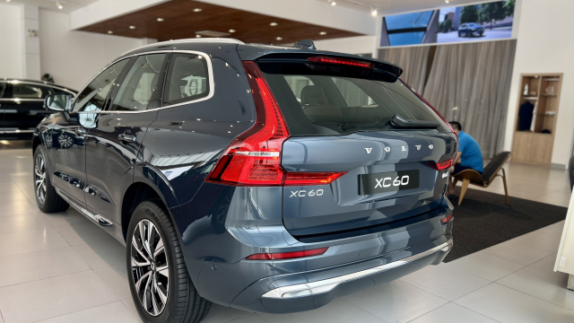 VOLVO XC60  T8 RECHARGE 