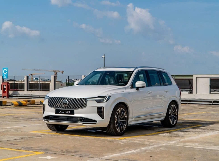 Volvo XC90 Plug-in Hybrid 2026