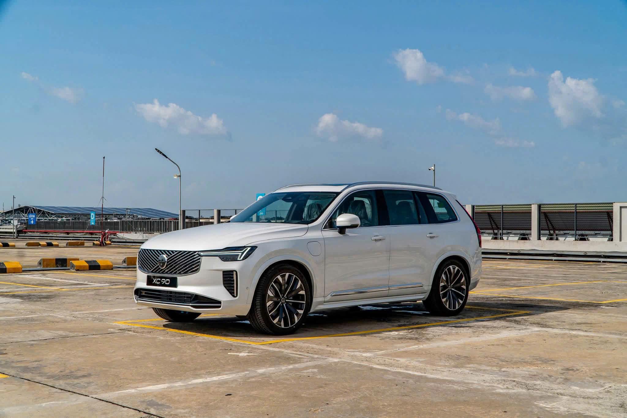 Volvo XC90 Plug-in Hybrid 2026